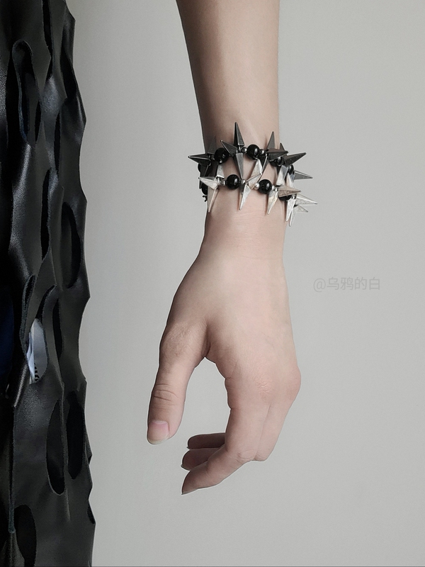 Crow's White Original Spiked Thorn Black Stone Bracelet Punk Niche Heavy Craft Jewelry Layered Gothic Accessories