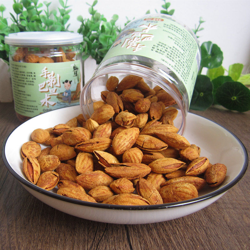 Canned Xinjiang hand-peeled Badan wood large almonds thin shell milk pepper salt bulk 500g almond nut snacks