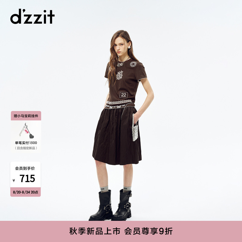 Dzzit Short-Sleeved T-Shirt 2026 Autum New Lace Embroidered Chic Right-Shoulder Top for Women