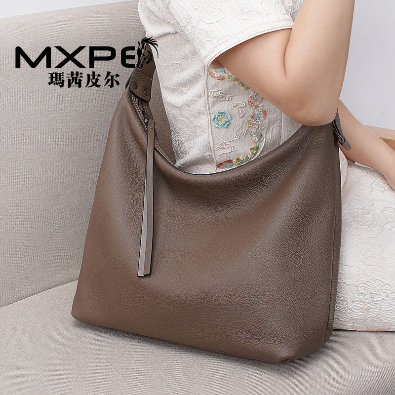 Casual and Simple Style Genuine Leather Crossbody Bag 2026 New Model First Layer Cowhide Large Capacity Relaxed and High-End Shoulder Bag