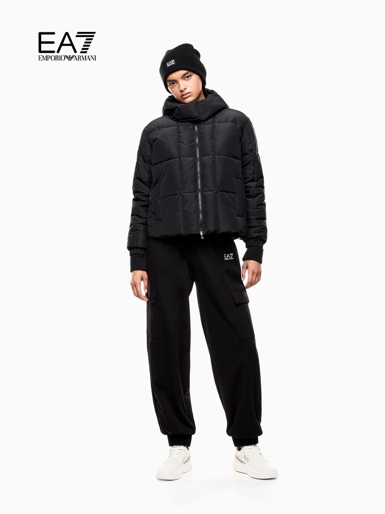 EMPORIO ARMANI/阿玛尼EA7/秋冬新款女短款加厚连帽面包棉服外套 3