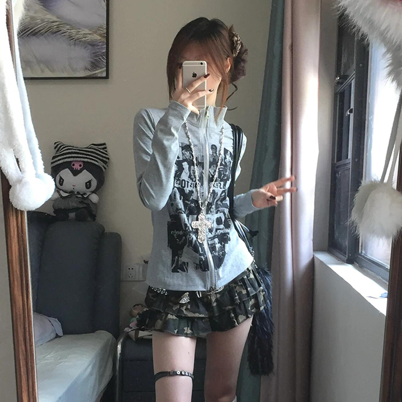 Yunnnie Punk Subculture Knitted Cardigan for Women, Vintage Design, Slim Fit, Long Sleeve, Vintage Top Yunnnie Punk Subculture Knitted Cardigan for Women, Vintage Design, Slim Fit, Long Sleeve, Vintage Top