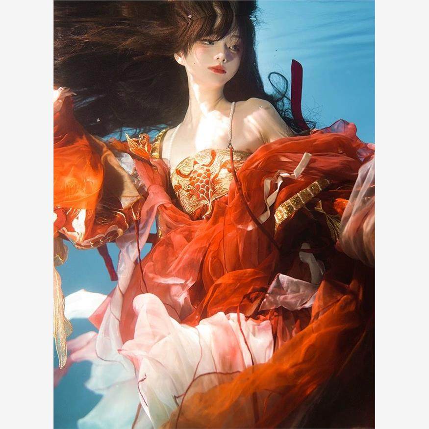 七七锦鲤神话系列原创重工刺绣露肩大袖衫齐胸裙汉服女拖尾套装！国风