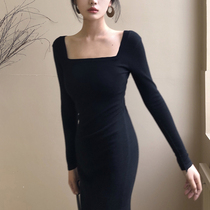 Beautiful Emperor autumn and winter New French retro waist temperament square collar knitted dress small black dress