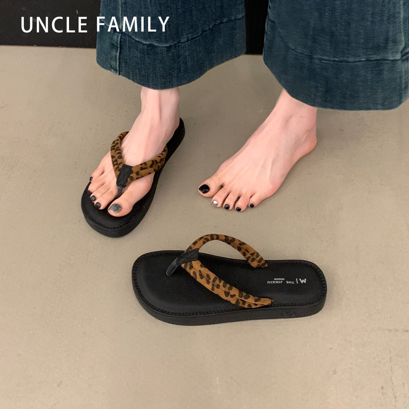 Hong Kong Genuine Leather Leopard Print Flip-Flops for Women, Summer 2026 New Style, Height-Increasing Sandals to Match with Dresses, Beach Shoes