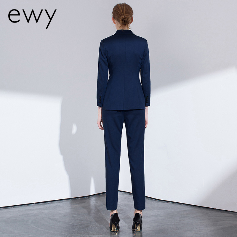Tailleur femme en Adhesif - Ref 3243655 Image 4