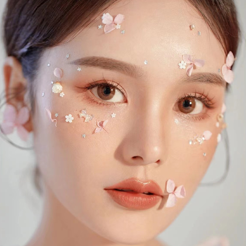 Eye Makeup, Glitter Eyeshadow, Face Bow, Tear-Shaped Rhinestones, Dried Flower Petals, Children's Stage Makeup, Bridal Hani Princess Makeup