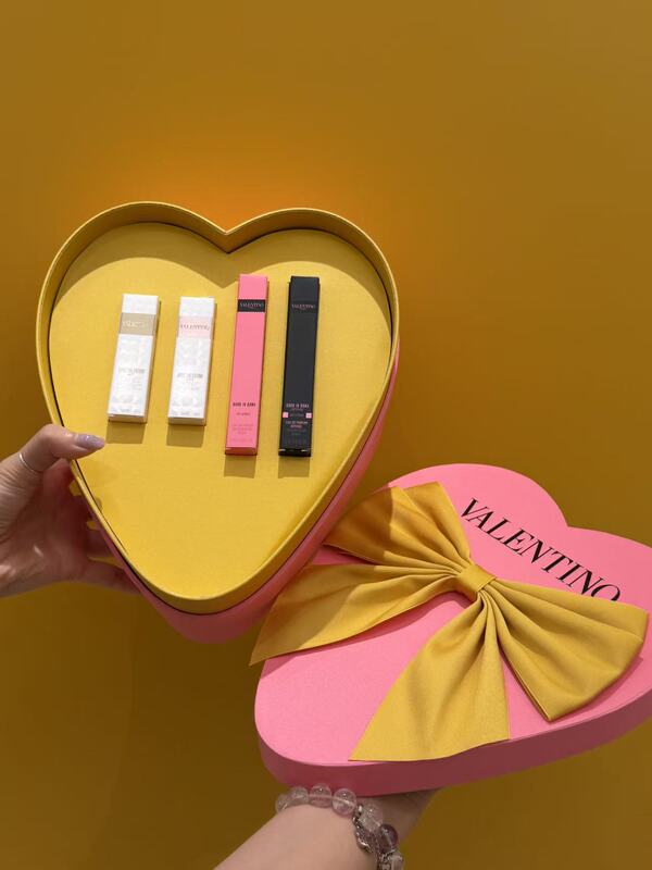 Directly from the Counter, Valentino Pink Lip Balm Double Lipstick Gift Box 106A/210R/134R/153R/305R
