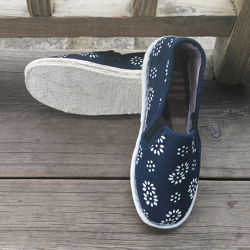 Blue printed cloth Thousand Layers Bottom Cloth Shoes Maternal Handmade Cloth Shoes Double Towels Shoes Women Shoes Single Shoes Breathable Shoes