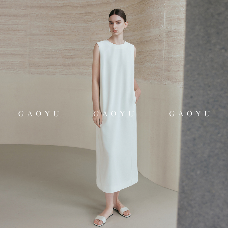 Gaoyu Simple Sleeveless Round Neck Dress for Women 2026 Summer White Straight Mid-Length Elegant Mature Style Tank Dress