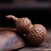 Laoshan sandalwood gourd handle pieces sandalwood hammer pattern crafts Wen play ornaments Mysore black meat submersible material in India