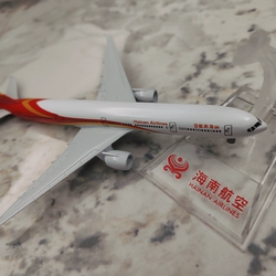 ເຮືອບິນ Boeing 747 Air China ຮຸ່ນຍົນໂລຫະປະສົມແບບຈໍາລອງການລວບລວມຂອງຂັວນເຄື່ອງຫຼີ້ນເດັກນ້ອຍ China Eastern Airlines China Southern Airlines ການຂົນສົ່ງຟຣີ