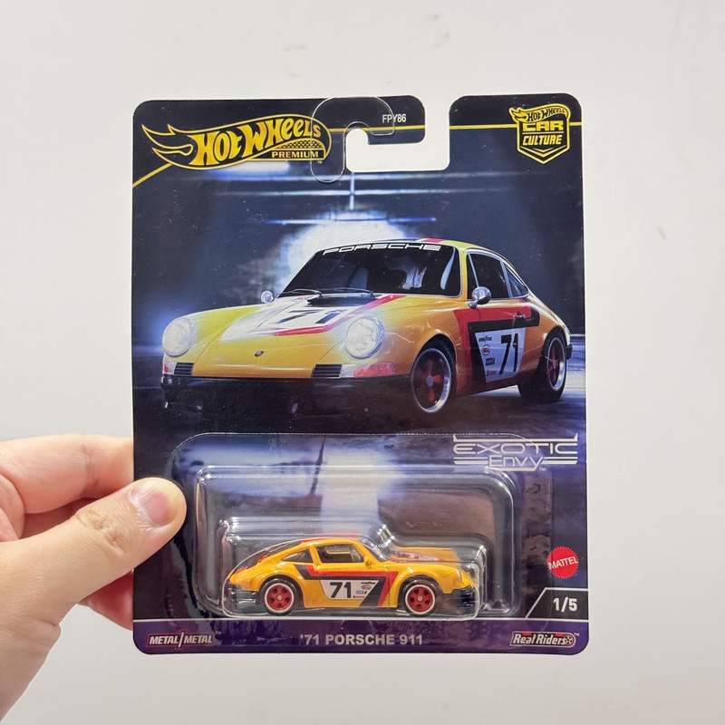 Hot Wheels Car 71-Year-Old Porsche 911 Hot Wheels Car 71-Year-Old Porsche 911