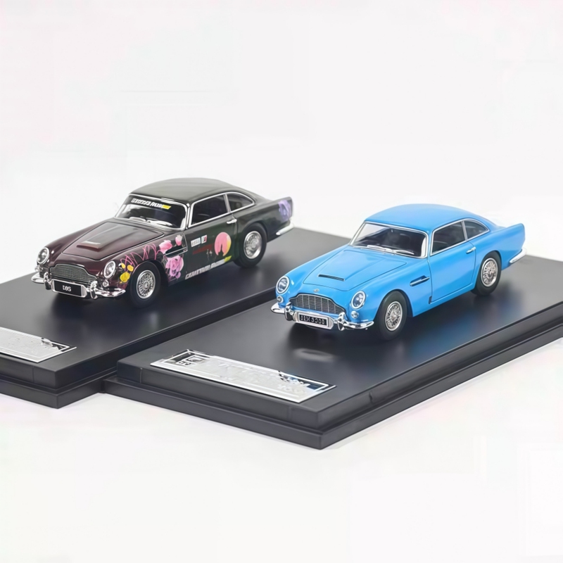 Dcm 1:64 Aston Martin Db5 60Th Anniversary Caribbean Blue Alloy Car Model