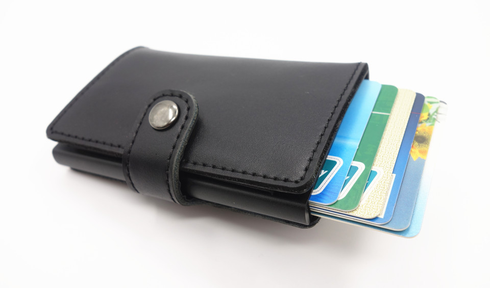 Bàn chải an ninh chống vô tuyến da rfid nam và nữ ví nhôm ví kim loại nhôm siêu mỏng gói thẻ tự động ví lv