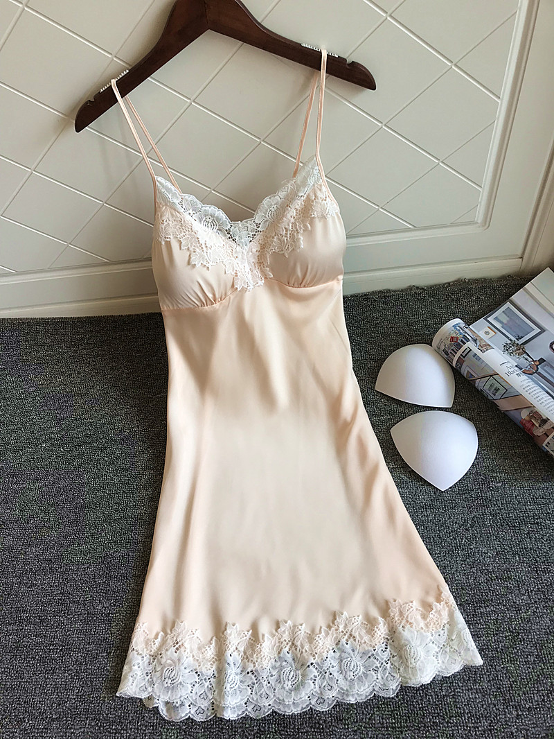 2018 new nightdress nữ mùa hè sexy với ngực pad đồ ngủ ren có thể mặc băng lụa mùa hè ngực nhỏ phần mỏng cám dỗ