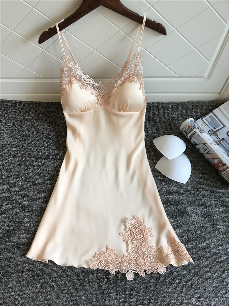 Băng lụa đồ ngủ phụ nữ mùa hè sling sexy nightdress với ngực pad thu thập đồ ngủ đồ ngủ lụa thêu ren cám dỗ