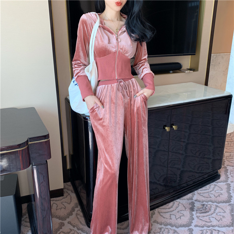 Net red female temperament sports casual gold velvet suit female Han edition of thin and ripe lady fan pants two pieces