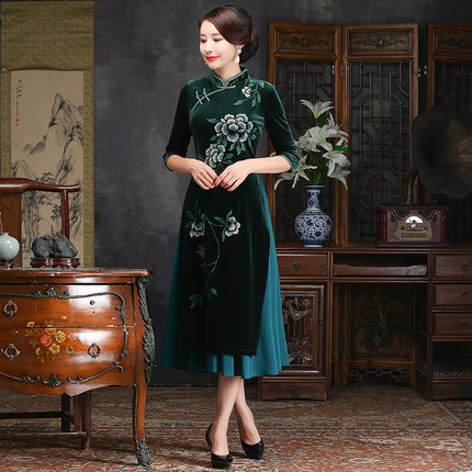 芊祺绣2018春装新款复古手绘金丝绒旗袍长款