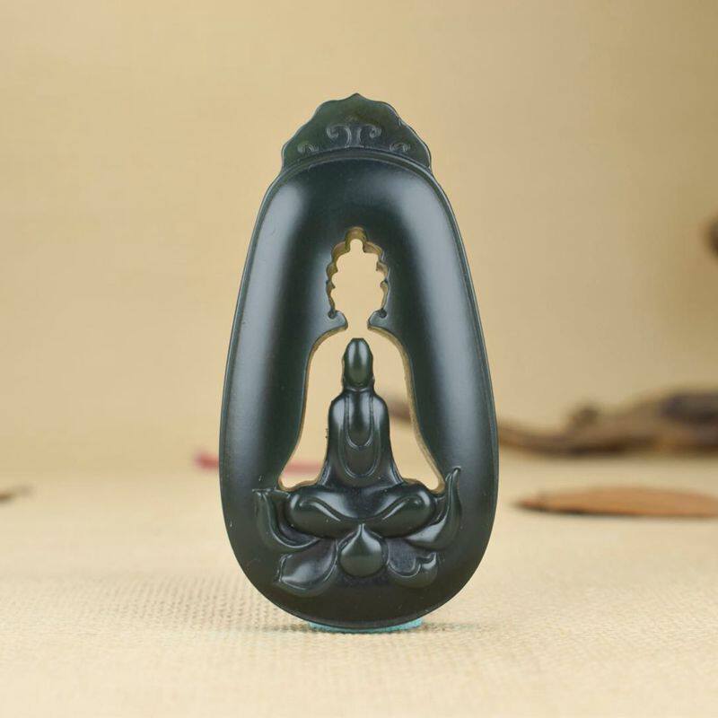 Due to jade, edge and Tian Yuqing jade pendant in the heart of the heart with Buddha's children's pendants and gifts for gifts