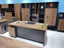 The Boss Desk Manager Desk Desk Desk Desk Desk Desk