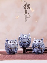Factory direct sales zakka miscellaneous mini animal shelf decorations cute retro ceramic owl home decorations