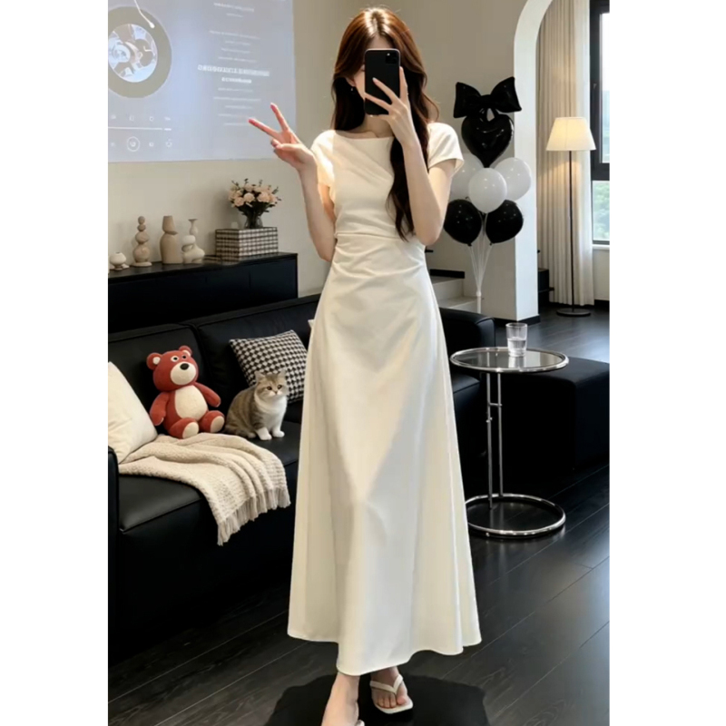 French-Style Elegant White Short-Sleeved Dress for Women, Summer 2026 New Model, High-End and Particularly Beautiful, Waist-Cinching Long Dress