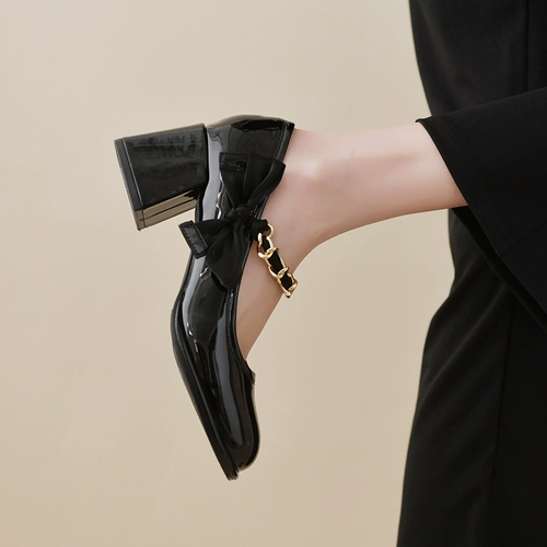 Высокие туфли с бантиком, коллекция 2023