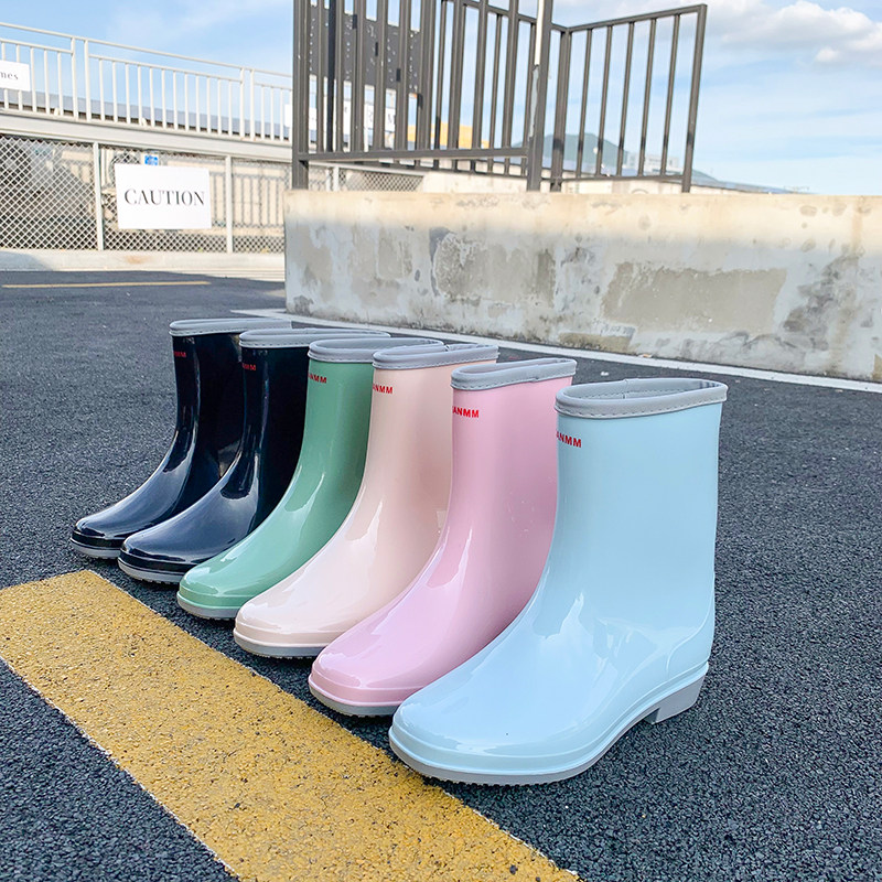 Rain boots women's jelly fashion outer wear autumn and winter rain boots car wash shoes kitchen mid-tube non-slip water shoes short tube rubber shoes women