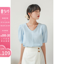 Fassilu blue French style V-collar knitwear womens summer new short sleeves design temperature-sensitive and soft-hollowed-out thin blouse