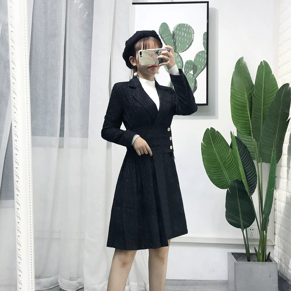 Áo khoác mỏng mùa xuân và mùa thu mới của phụ nữ Phong cách Hàn Quốc OL khí chất mỏng phù hợp với cổ áo không đều gấu áo dài giữa - Trench Coat
