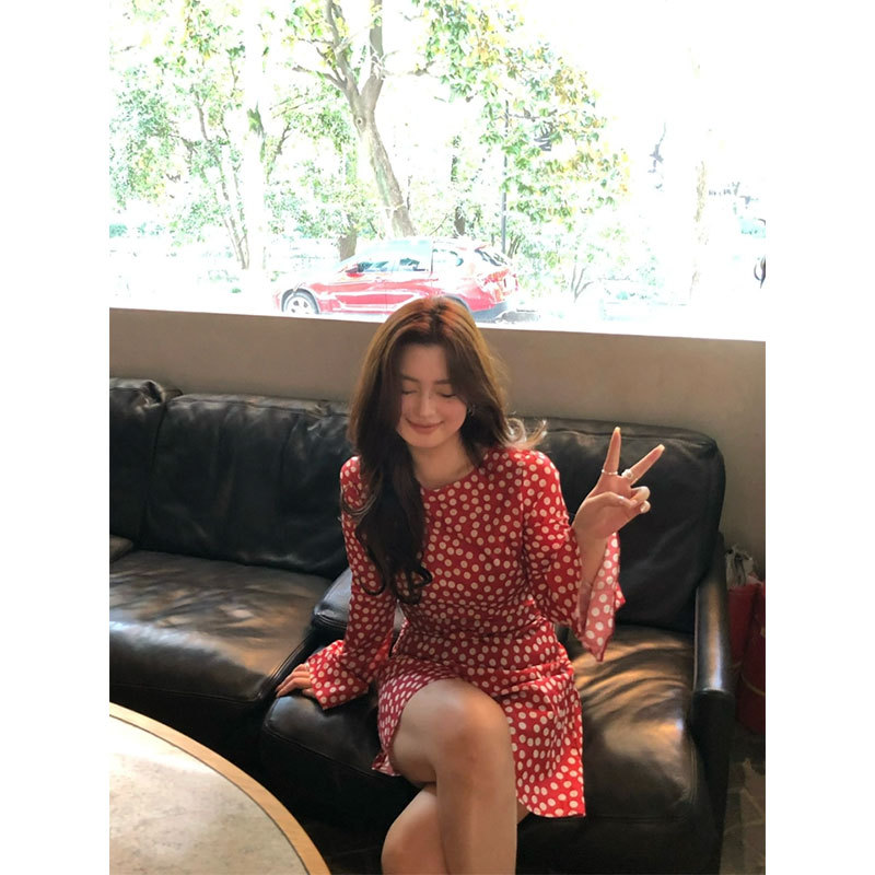 Plus-Size Women's Stunning Long-Sleeve Waist-Cinching Dress, Early Autumn New French Retro Red Polka Dot Dress for Women
