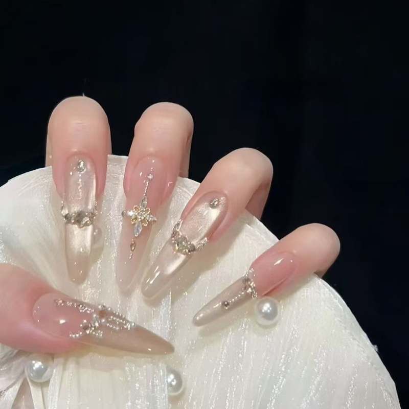 【Confession Moment】Simple and Elegant French Light Luxury Style, Handmade Wearable Nails, Cat Eye Whitening Nail Patches