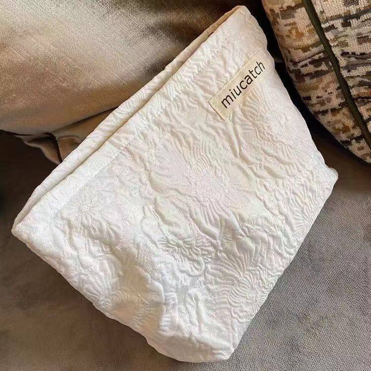 ins Fresh and Simple Cosmetic Bag Large Capacity Portable Organizer Bag for Skincare Products Jacquard Fabric Document and Toiletry Bag