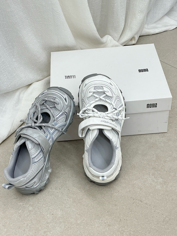 Highly Comfortable Casual Shoes, 2026 Summer New Model, Thick-Soled, Breathable Mesh, Lightweight, Non-Slip, Functional Outdoor Shoes