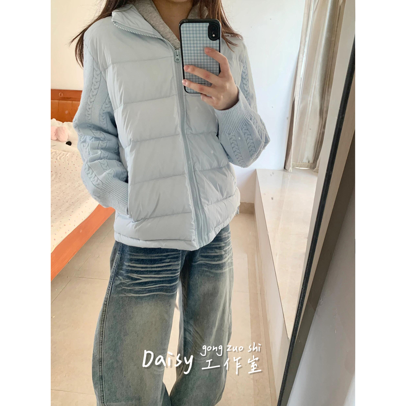 American-Style Blue Patchwork Knitted Stand-Collar Lightweight Ribbed down Cotton Jacket for Women, 2026 Autumn and Winter Cotton Coat American-Style Blue Patchwork Knitted Stand-Collar Lightweight Ribbed down Cotton Jacket for Women, 2026 Autumn and Winter Cotton Coat