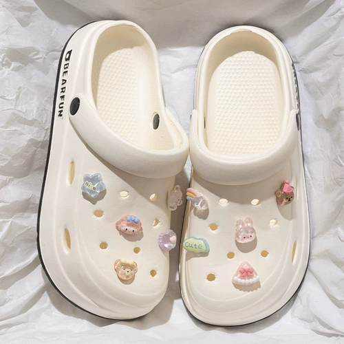 Летние тапочки в стиле Crocs на платформе, ультрамягкие пляжные нескользящие мюли, женский стиль, коллекция 2026 года, подходят для носки на улице, пляжный стиль, закрытый носок
