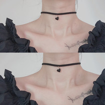 Lou Haha] Japanese love clavicle chain pendant fine choker dark short section net red neck jewelry neck strap female