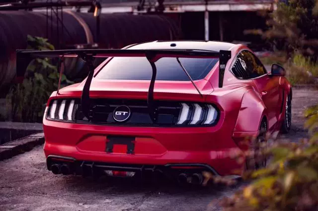 18-20 Ford Mustang sửa đổi GTSS thân rộng kit bánh xe lông mày trước môi fender đuôi môi lớn bao quanh - Sopida trên