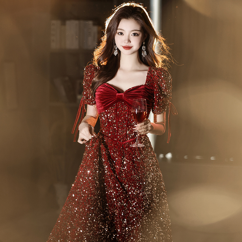 Red wedding shoes, wedding dress, small evening dress, elegant elite nail sequins, suitable for teen, light luxury style, french style