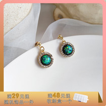 Qingdao Rongda Huixin Crafts Co. Ltd. Hong Kong style retro green earrings temperament simple small geometric circle