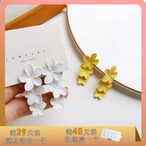 Qingdao Rongda Huixin Crafts Co. Ltd S925 silver needle summer Hawaiian resort flower earrings fairy