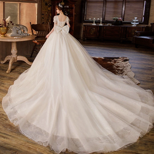 Французская световая главная свадьба 2023 New Demprament Bride Retro Palace Dragon Luxury Simple Smart Small Enkey