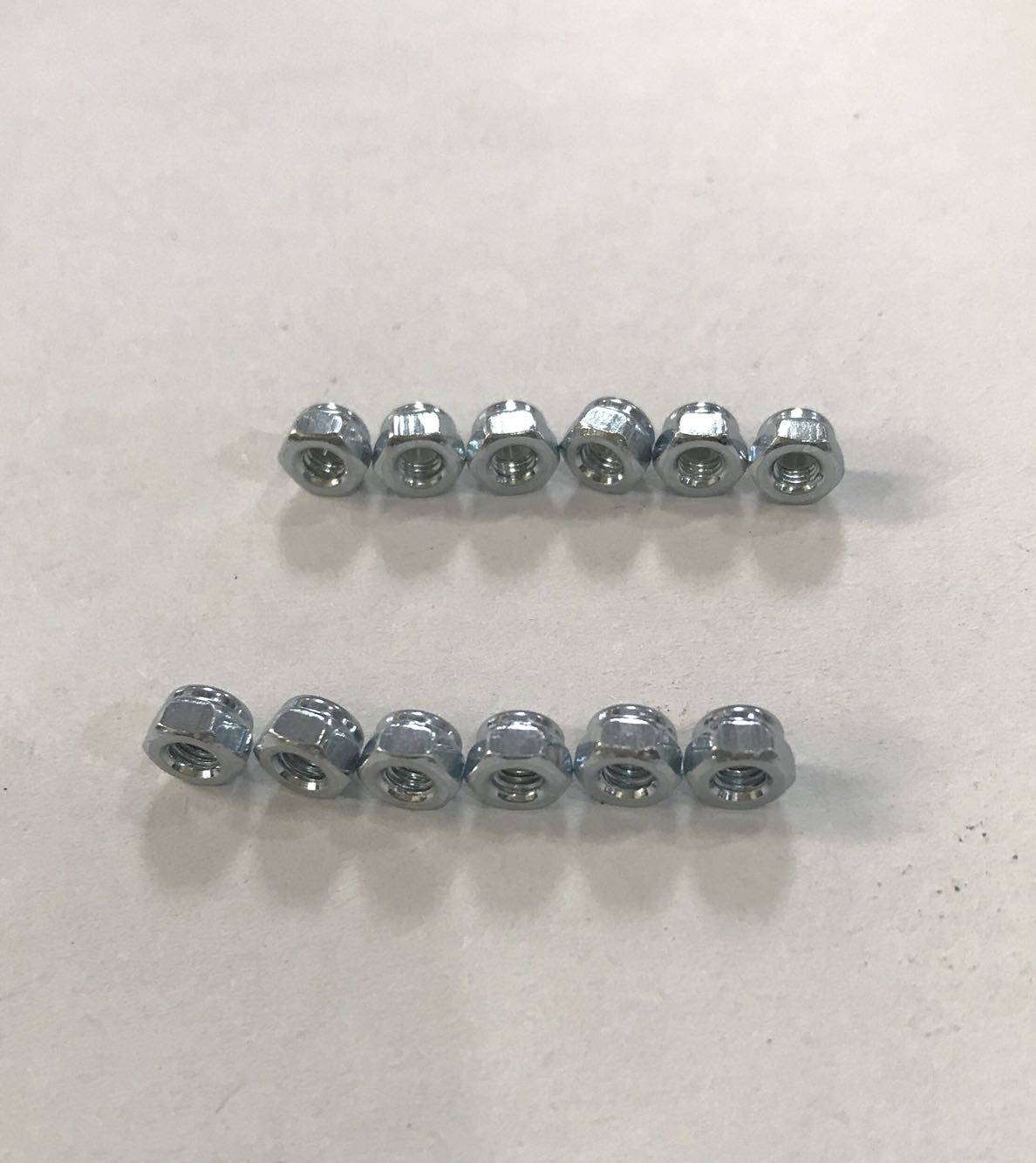 Galvanized anti-loosening mother nylon self-lock locking anti-slip nut M3 M4 M4 M5 M6