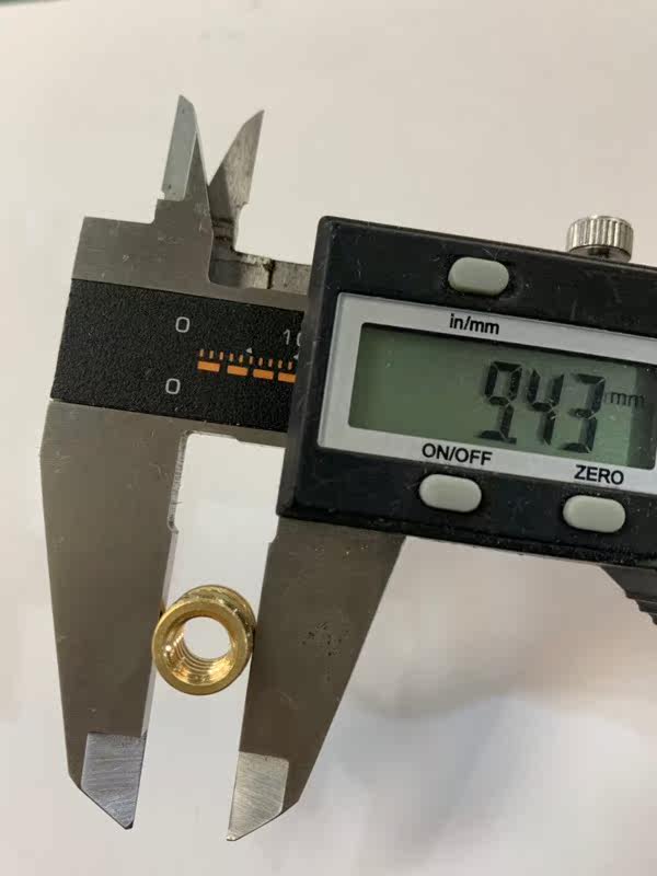 The five gold pieces can be used to sample the sample to be processed