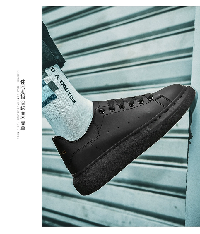 Giày thể thao nam màu đen mùa thu McQueen giày hợp thời trang thông thường Black Warrior đế dày siêu nhẹ để nâng cao cảm giác cao cấp vàng đen của thương hiệu giày leo núi lội suối giày cao cổ đi phượt