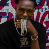 Официальный подлинный Wang Yibo PP PP Тот же цветной браслет бурение женская инкрустированная радужная теннисная цепь мужчины хип -хоп хип -хоп