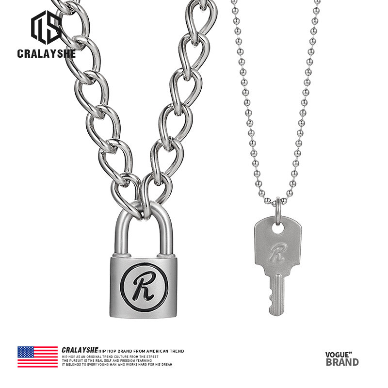 Official Genuine [British Original] Nana Same Style Sid Nanjing Lock Necklace Punk R Lock Couple 520 Gift
