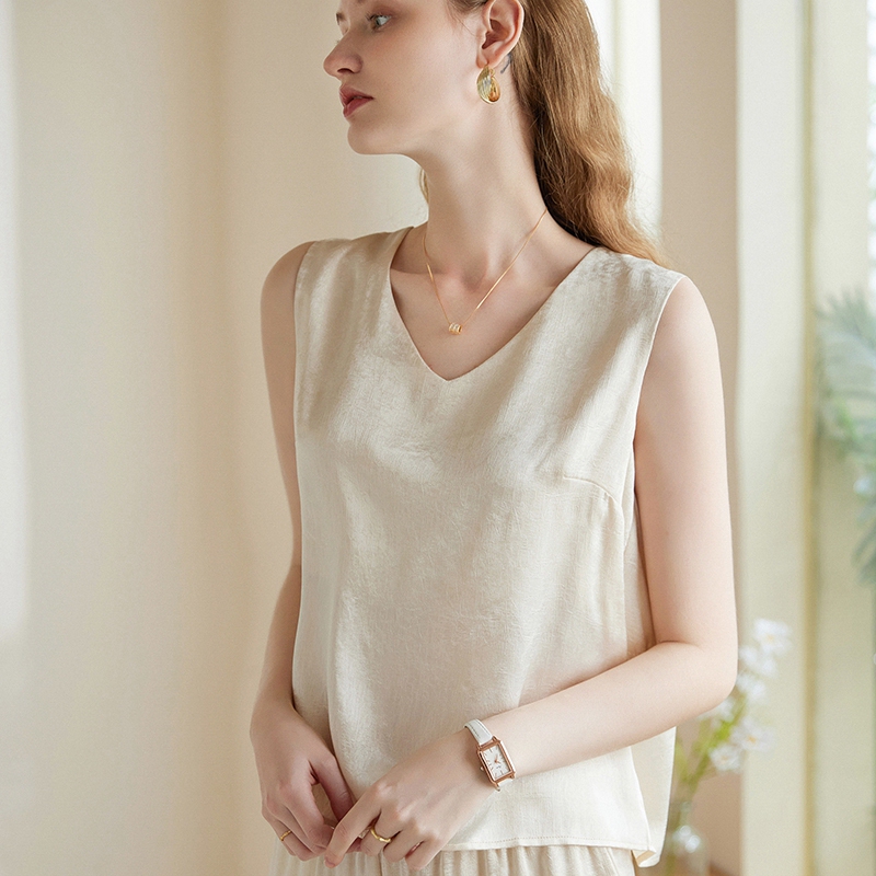 2025 Summer Japanese Imported Triacetate V-Neck Tank Top for Women, Loose Fit Inner Layer, Comfortable Sleeveless T-Shirt Base Shirt