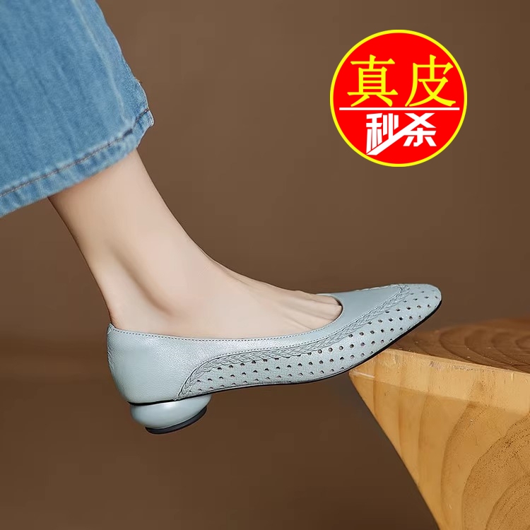 Brand Special Offer French Genuine Leather Hollow Breathable Women's Shoes 2026 Summer New Style Chanel-Inspired Perforated Shoes Chunky Heel Sandals Brand Special Offer French Genuine Leather Hollow Breathable Women's Shoes 2026 Summer New Style Chanel-Inspired Perforated Shoes Chunky Heel Sandals